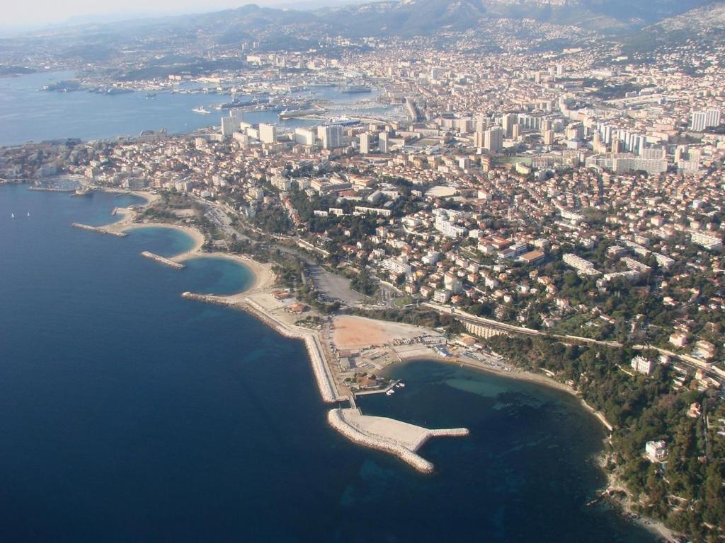 Superbe Logement Au Bord Des Plages Тулон Экстерьер фото